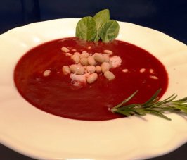 Cream of baked beetroot with smoked cutfish ana white beans